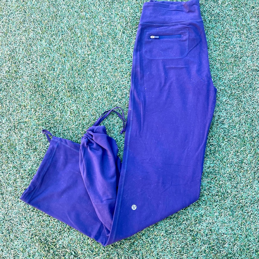 LuLuLemon leisure stretch pants